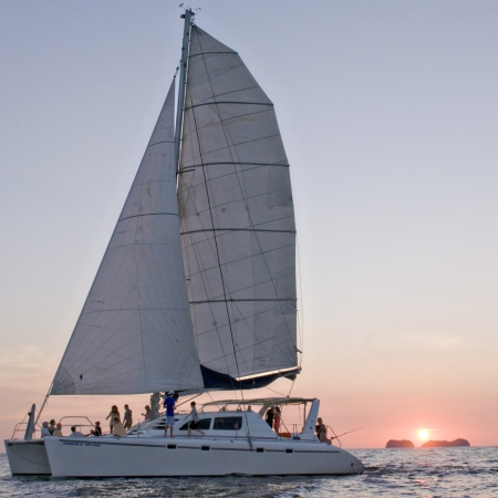 Sail away into the bluest waters of the Pacific with breathtaking sunsets