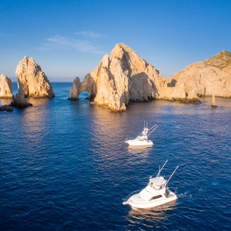 The dramatic encounter between 2 seas, the Sea of Cortez & the Pacific Ocean  spot of the iconic Cabo San Lucas Arch